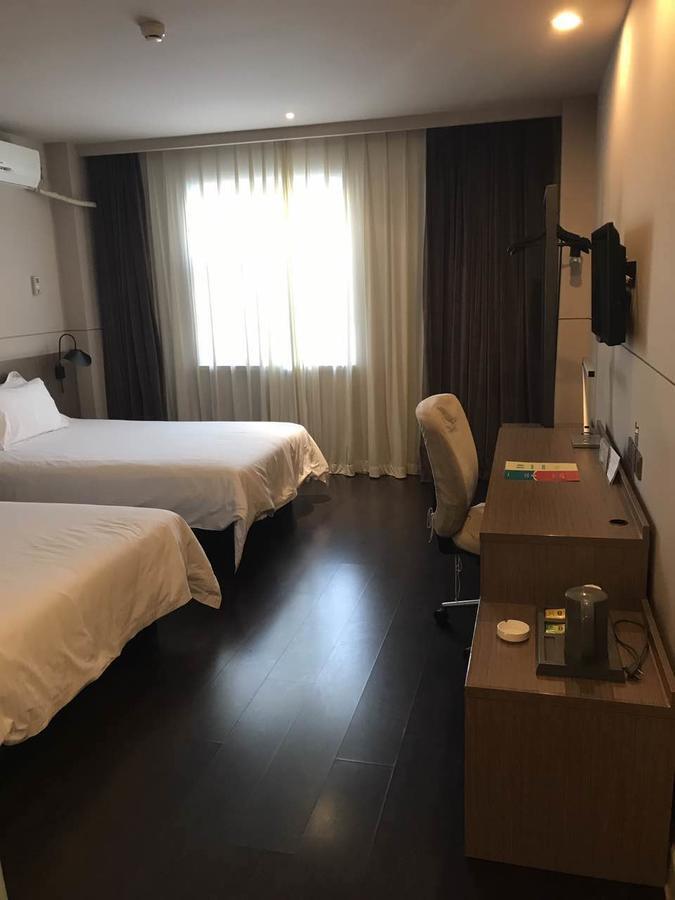Jinjiang Inn Tianjin Binhai New District North Center Road Екстер'єр фото